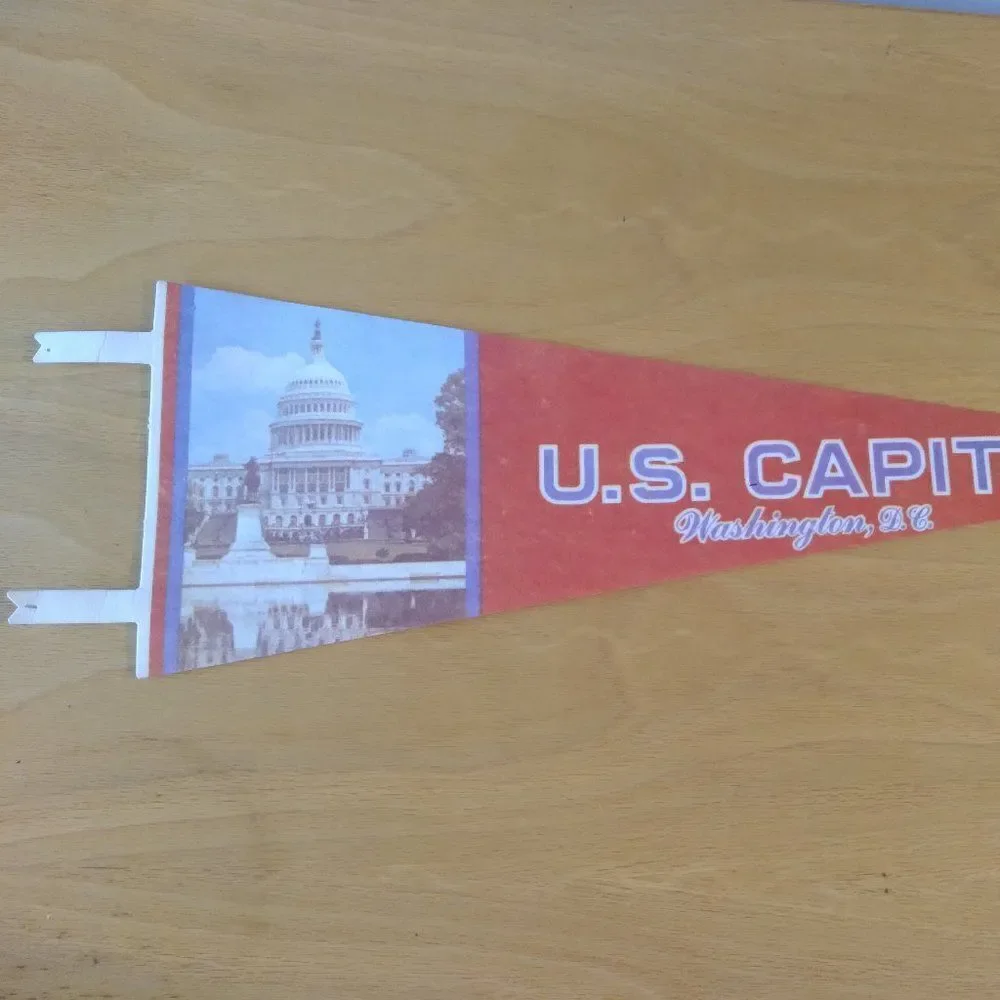 Vintage 60s U.S. Capitol Washington D.C. Pennant Flag 24